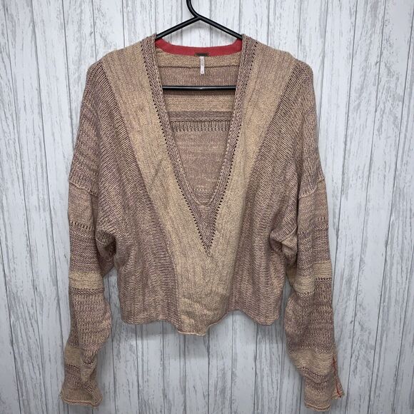 Free People Sweaters - Womens Size M Free People Deep V Neck Pink Sweater EUC